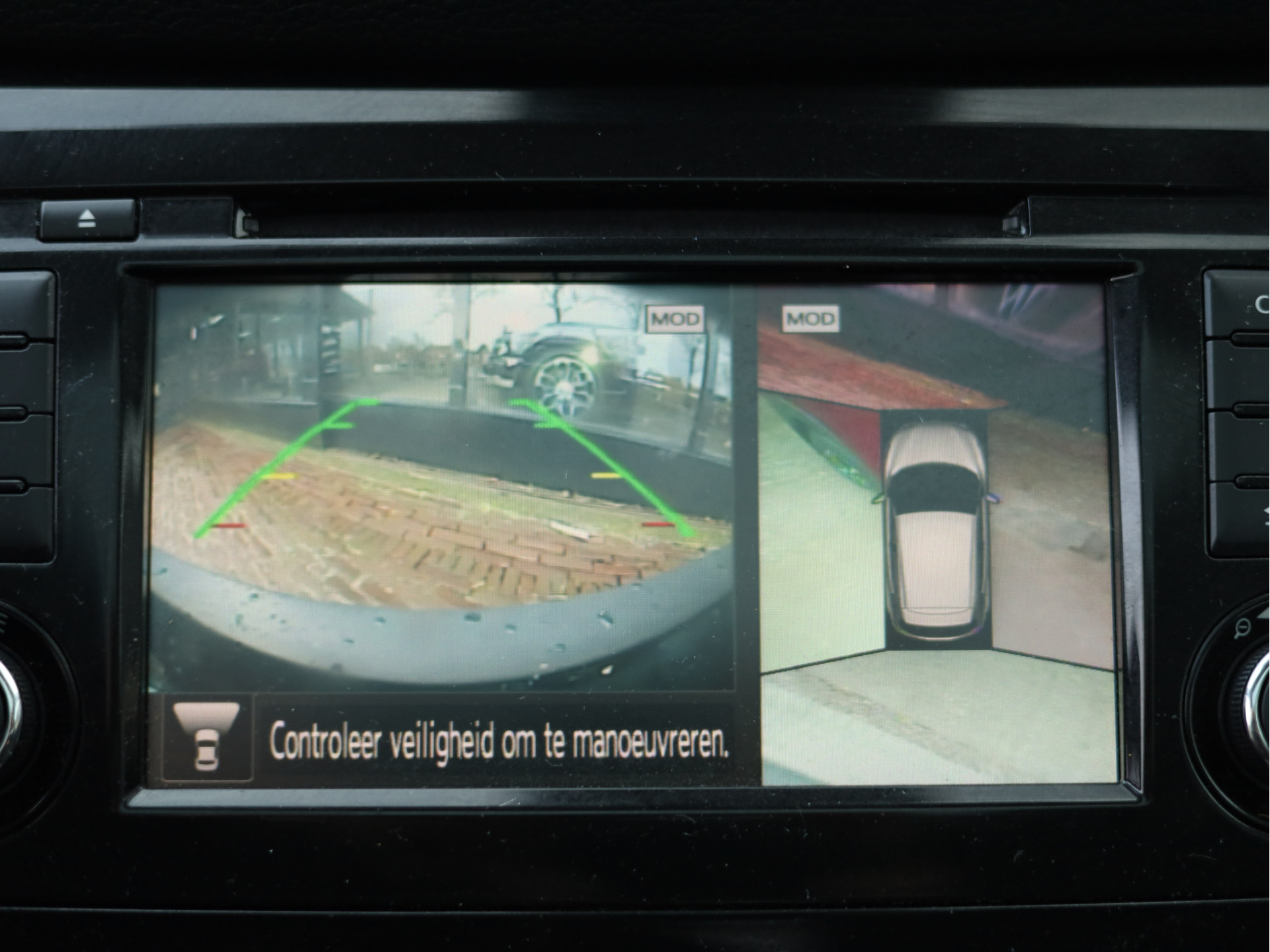 42643608-18.jpg