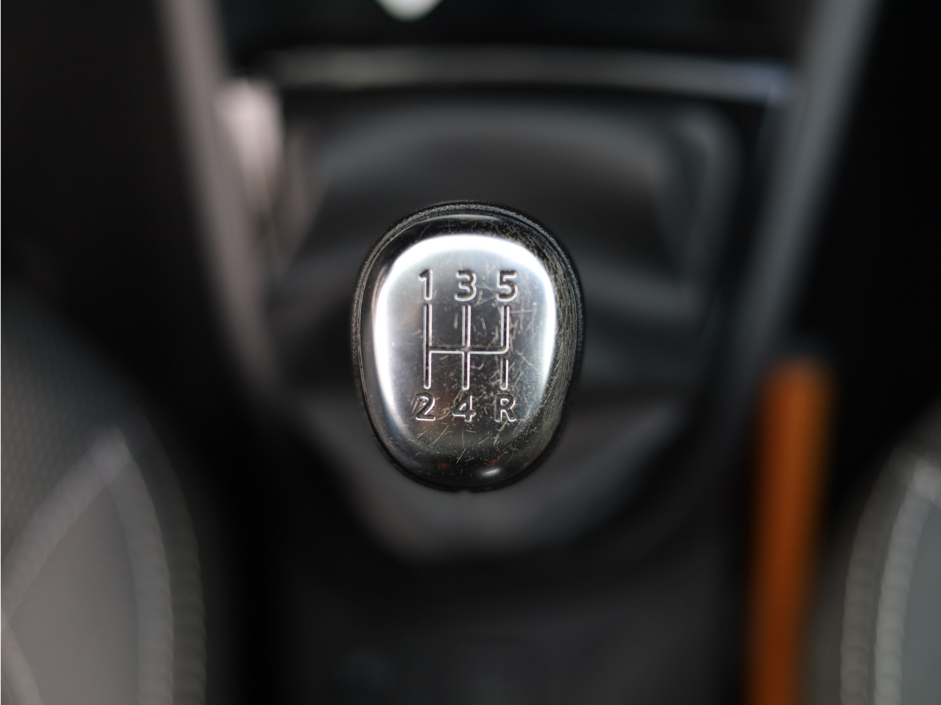 45378317-20.jpg