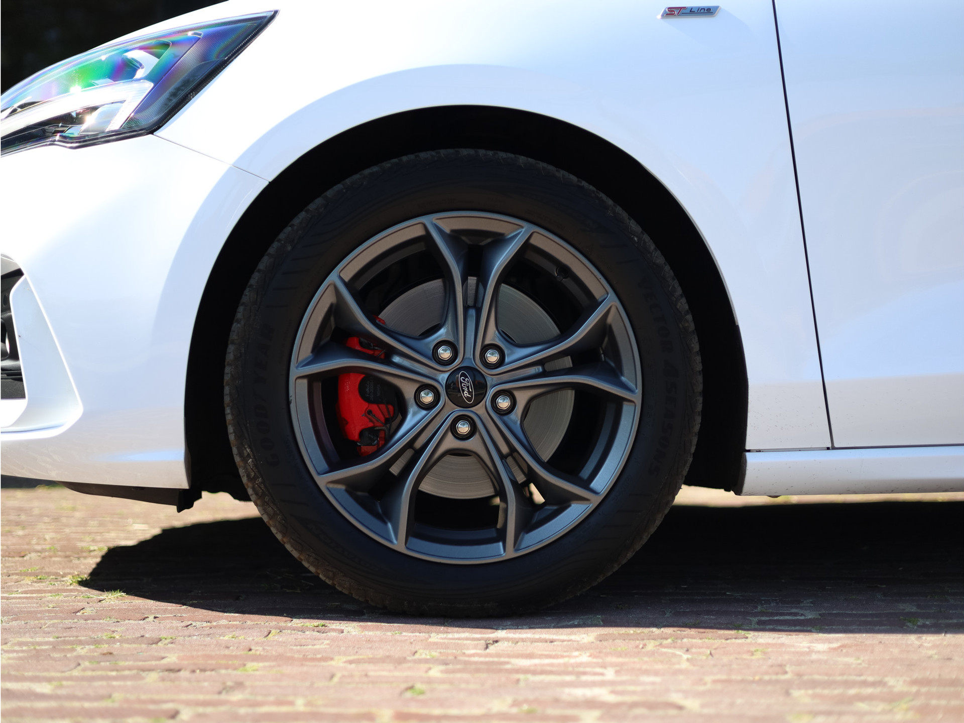 45802425-1.jpg