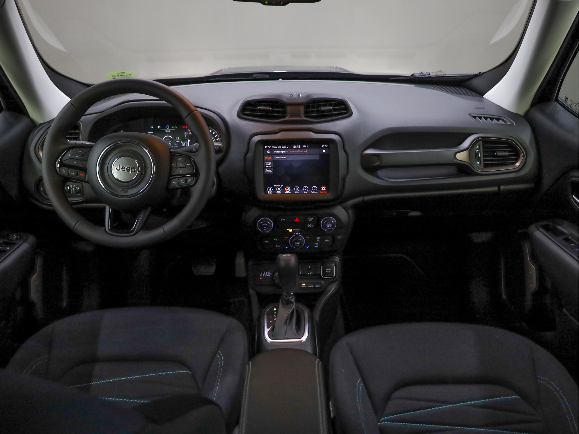 47374502-1.jpg